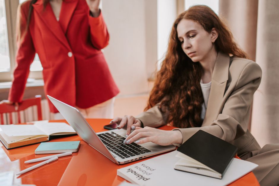 Englischtraining mit Fokus auf Praxis und Anwendung